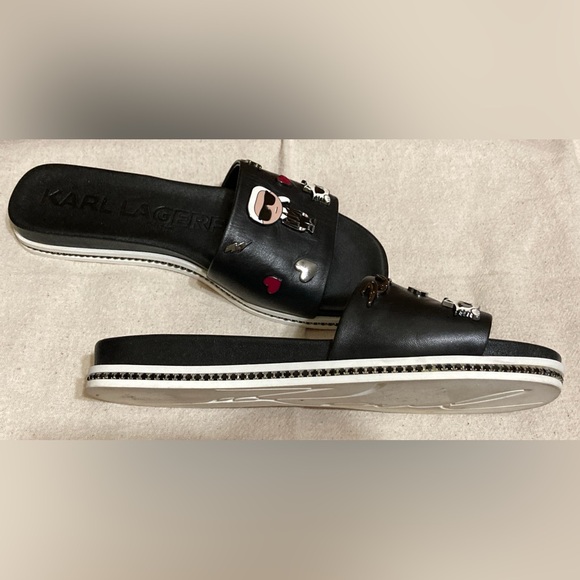 KARL LAGERFELD PARIS Jeslyn Leather Charm Slide Sandals - Picture 3 of 7